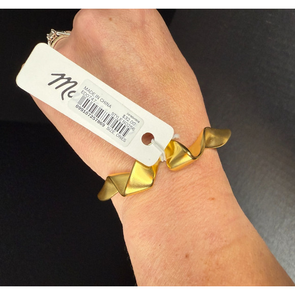 Madewell Twisted Ribbon Cuff Bracelet in Vintage Gold - Picture 2 of 3